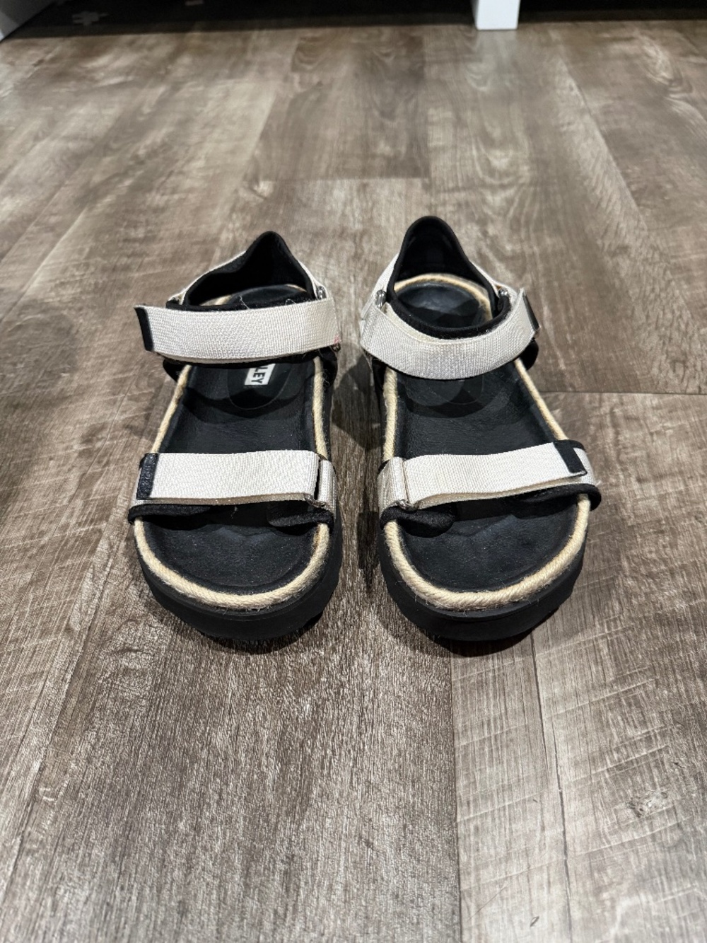 Caverley Fate Chunky Espadrille Platform Sandals in White size 37